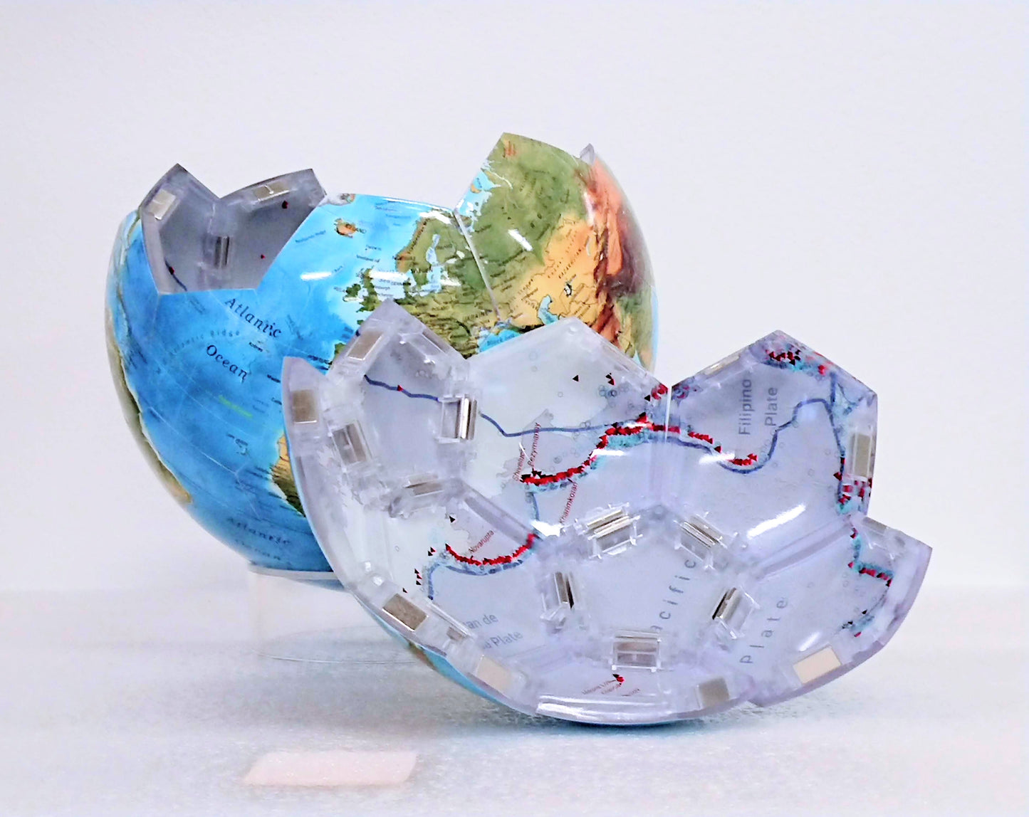 Earth - Classic Relief Globe