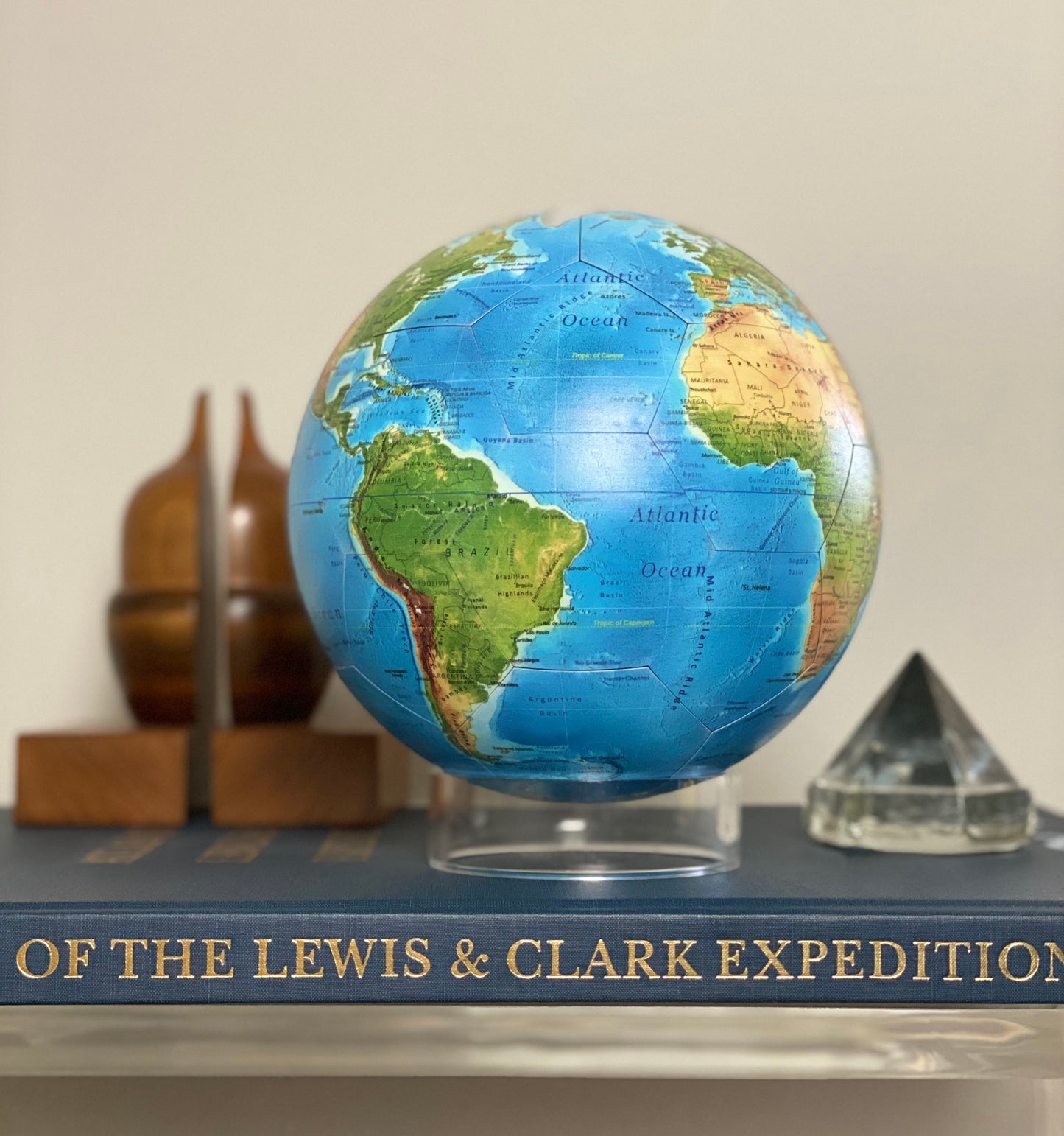 Earth - Classic Relief Globe